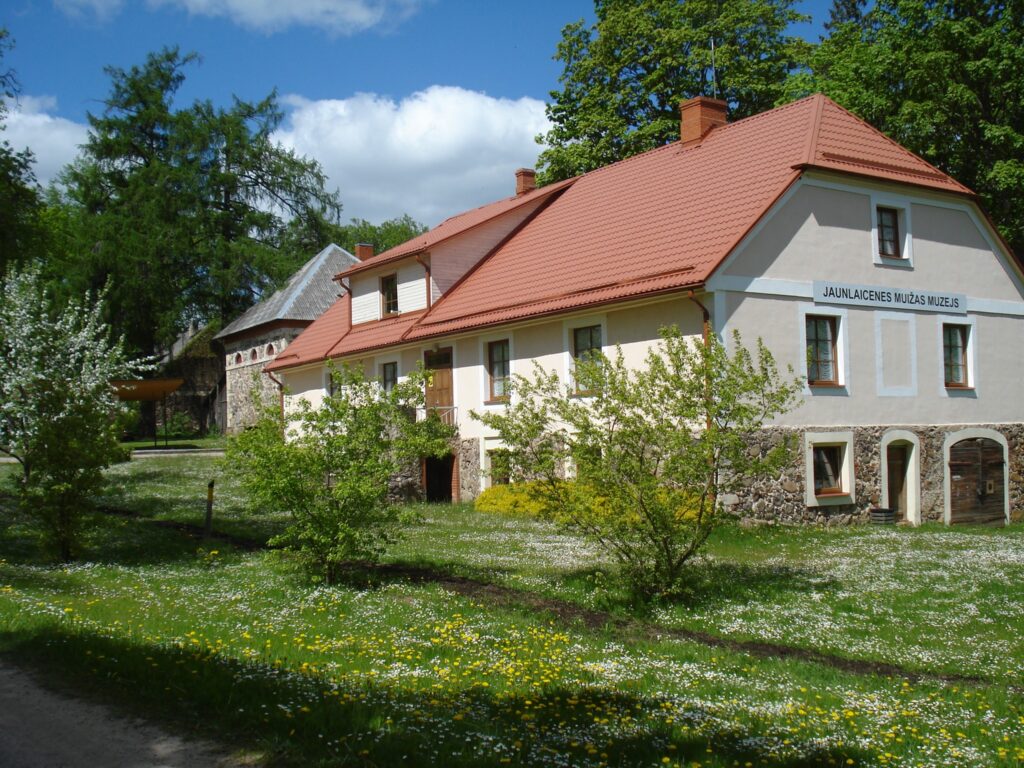 Aluksniesiem.lv raksta attēla aizvietotājs