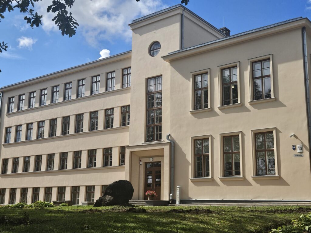 Aluksniesiem.lv raksta attēla aizvietotājs