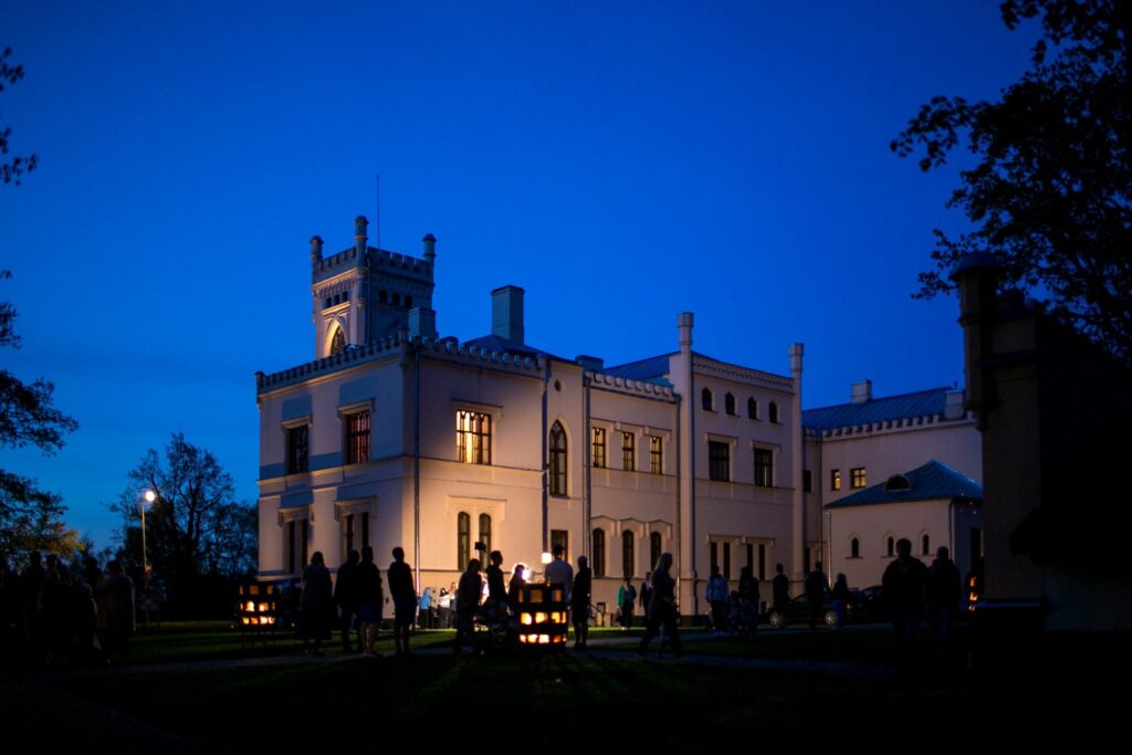 Aluksniesiem.lv raksta attēla aizvietotājs