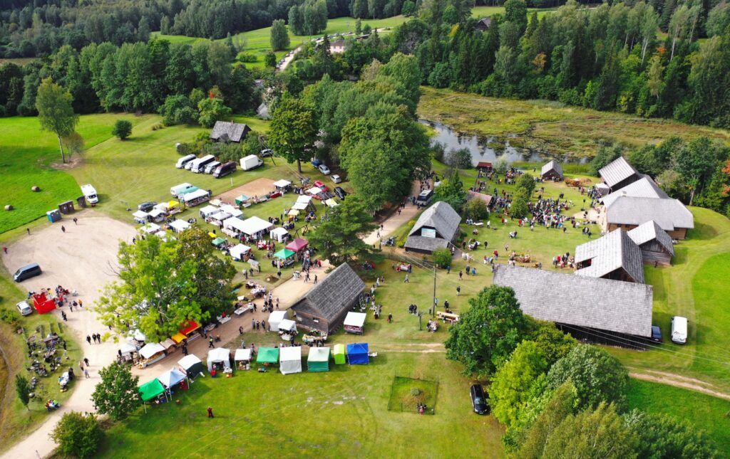 Aluksniesiem.lv raksta attēla aizvietotājs