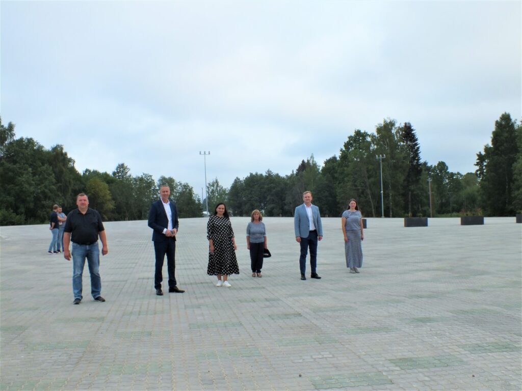 Aluksniesiem.lv raksta attēla aizvietotājs