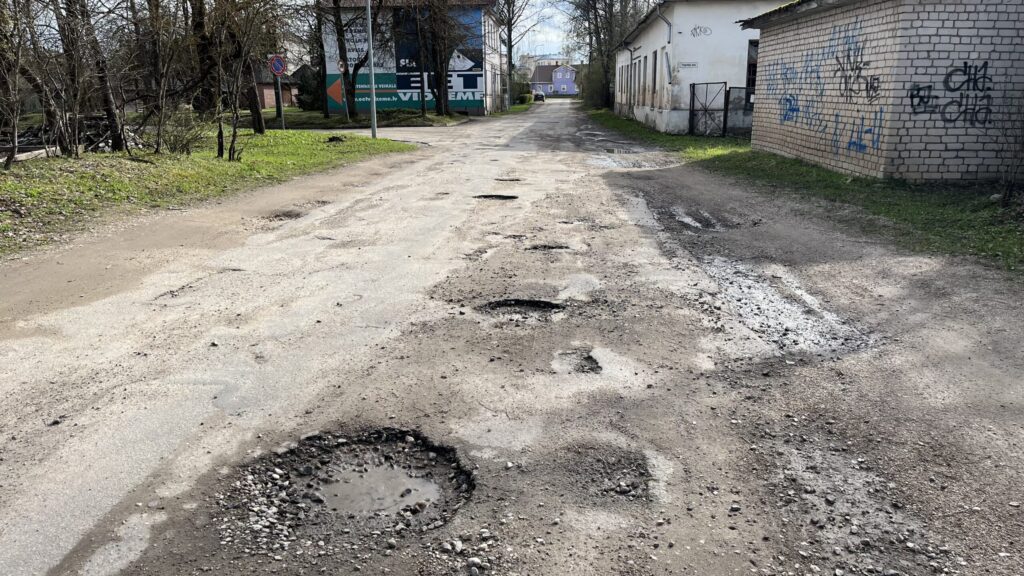 Aluksniesiem.lv raksta attēla aizvietotājs