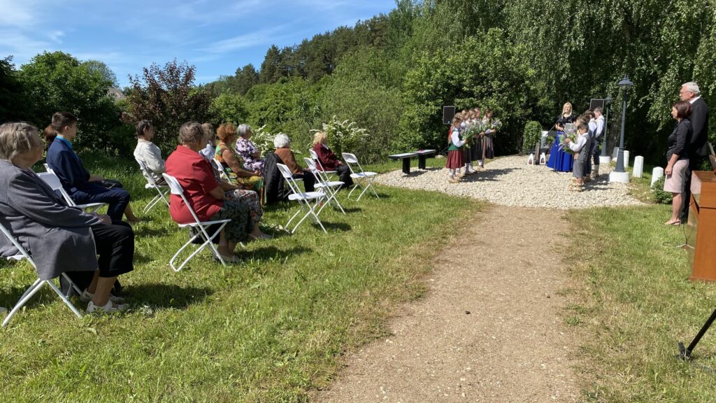 Aluksniesiem.lv raksta attēla aizvietotājs