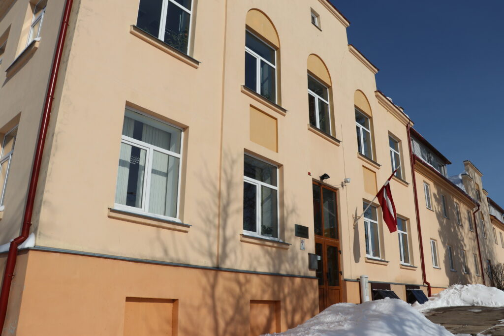 Aluksniesiem.lv raksta attēla aizvietotājs