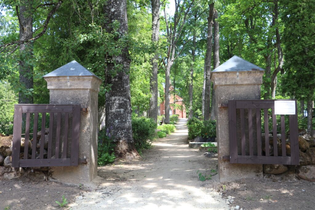 Aluksniesiem.lv raksta attēla aizvietotājs