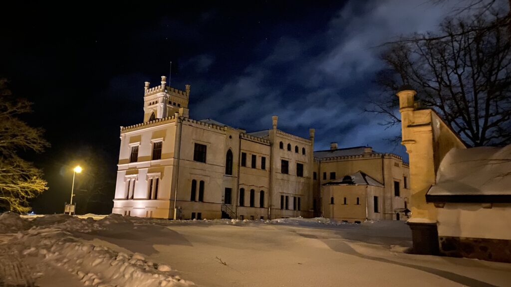 Aluksniesiem.lv raksta attēla aizvietotājs