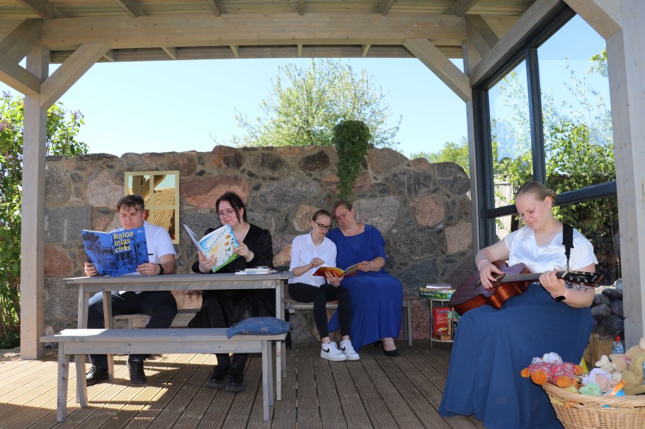 Aluksniesiem.lv raksta attēla aizvietotājs