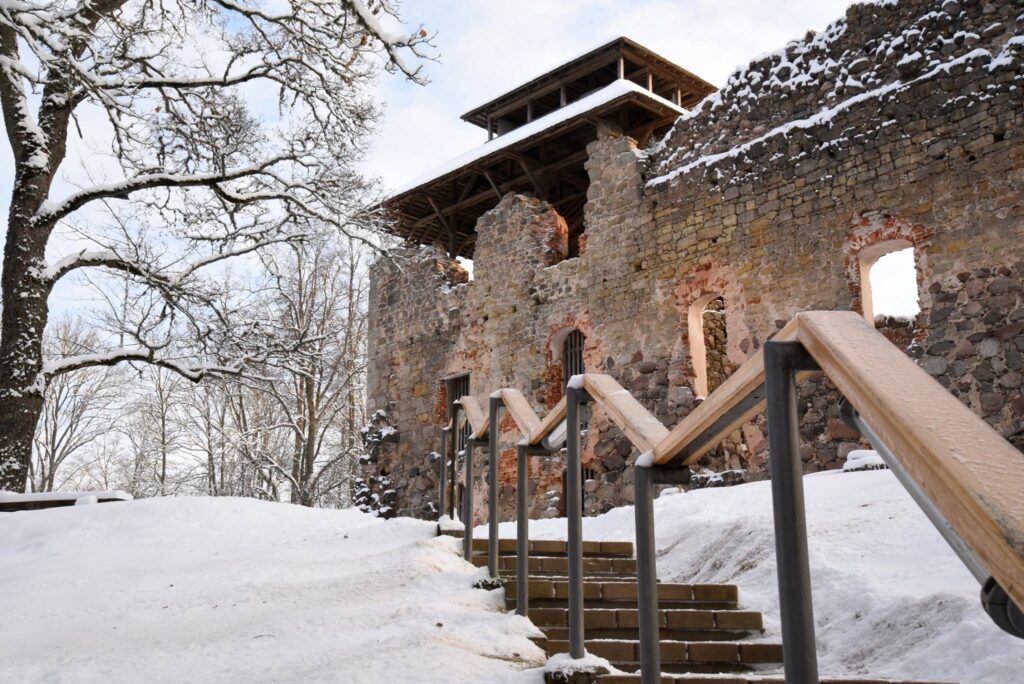 Autors: Raunas pilsdrupas Justīne Buliņa