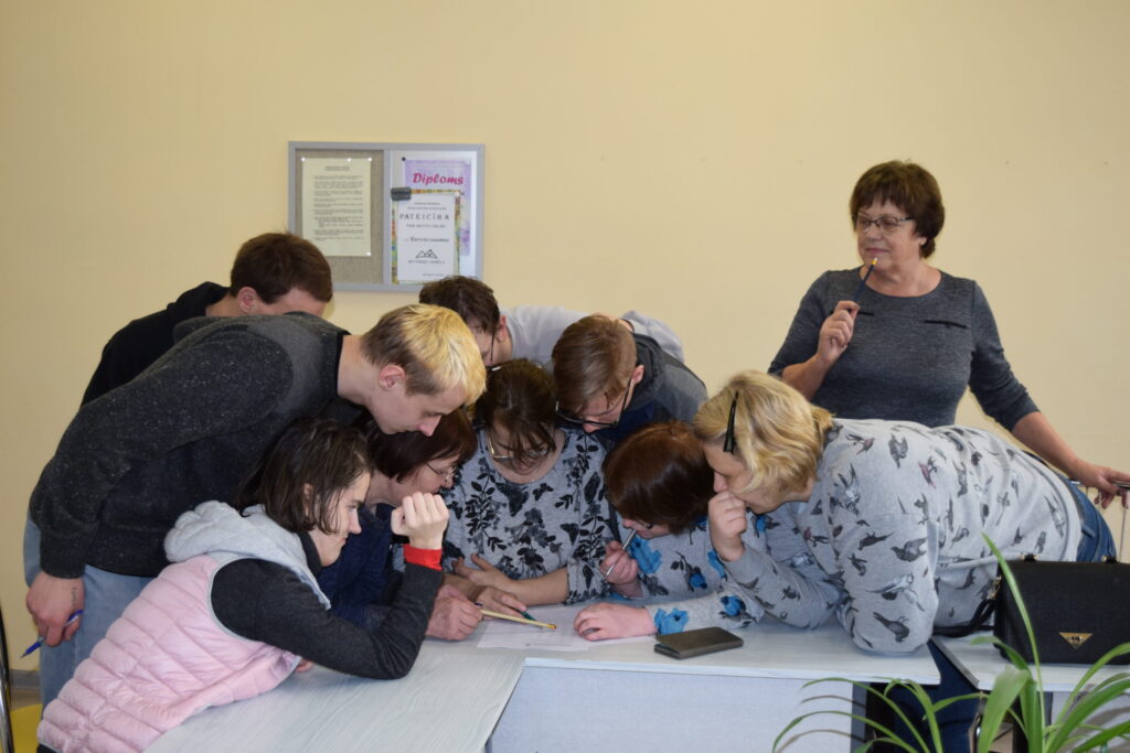 Aluksniesiem.lv raksta attēla aizvietotājs