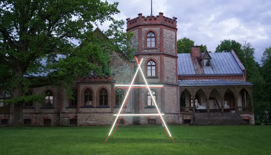 Aluksniesiem.lv raksta attēla aizvietotājs