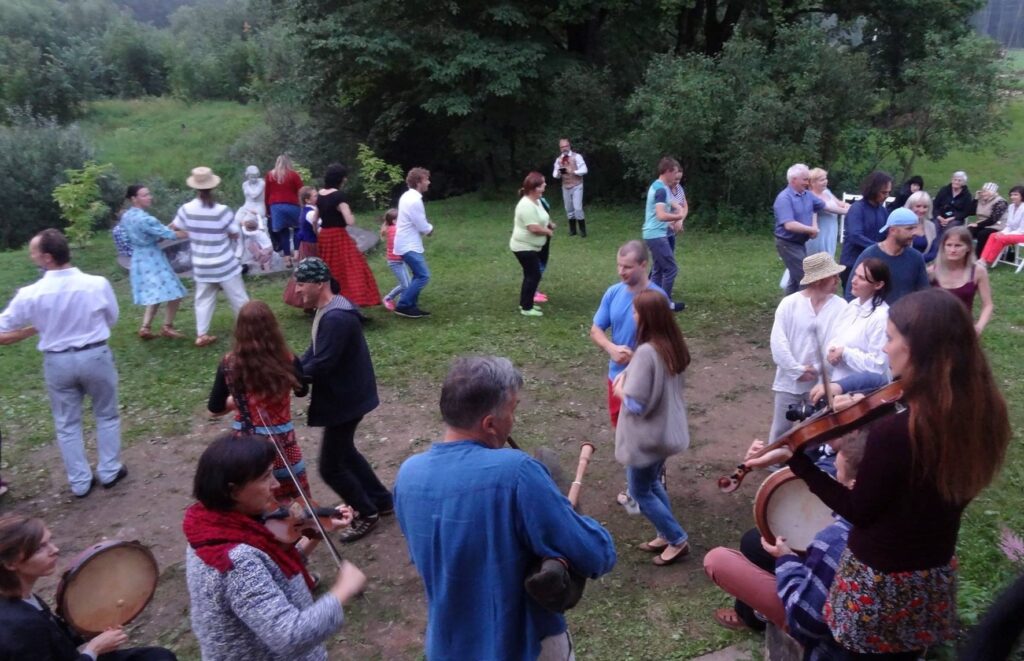 Aluksniesiem.lv raksta attēla aizvietotājs