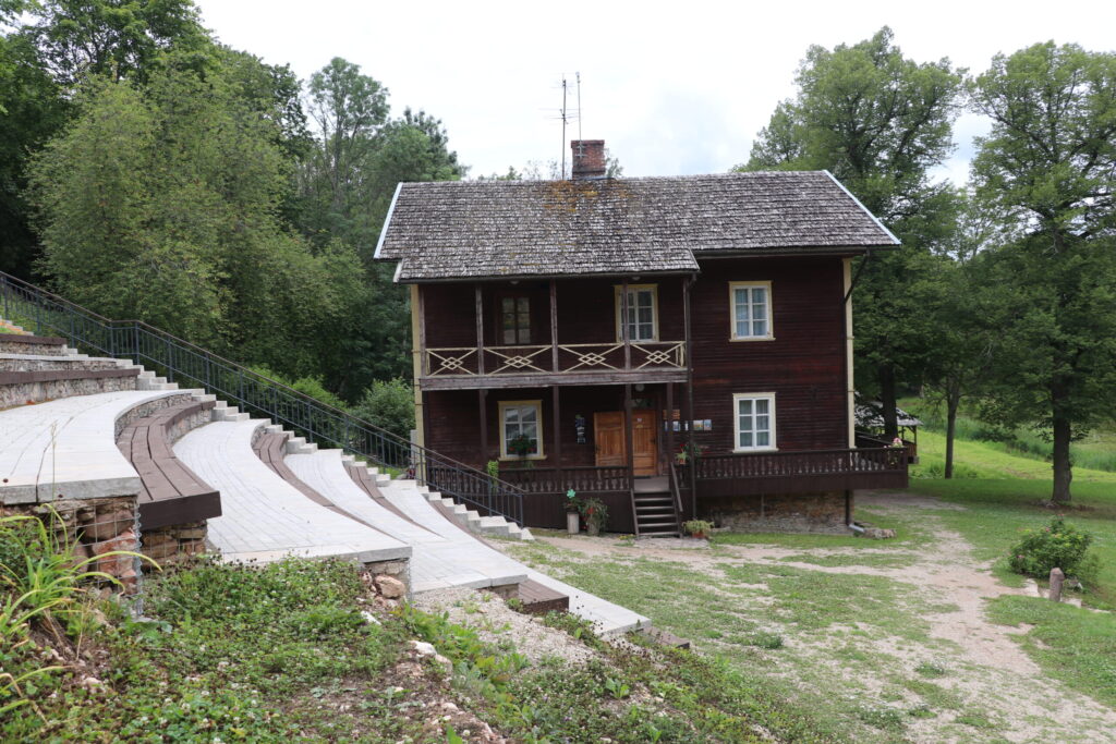 Aluksniesiem.lv raksta attēla aizvietotājs