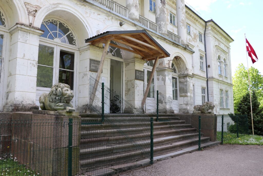 Aluksniesiem.lv raksta attēla aizvietotājs