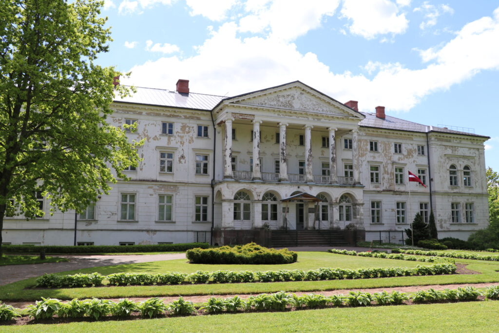 Aluksniesiem.lv raksta attēla aizvietotājs