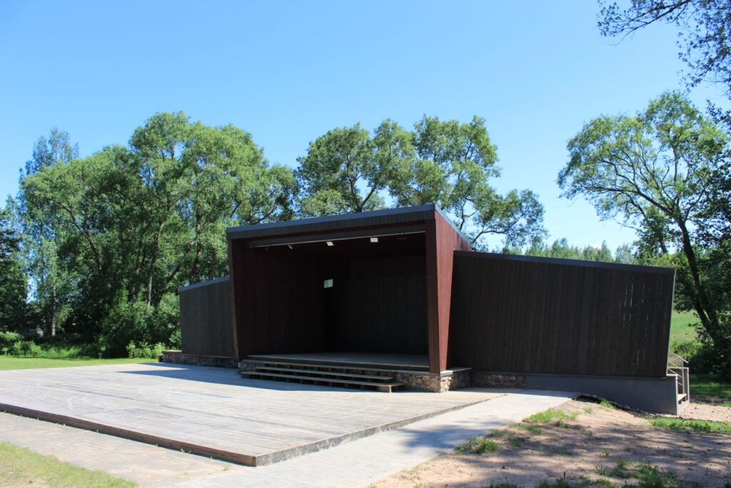 Aluksniesiem.lv raksta attēla aizvietotājs