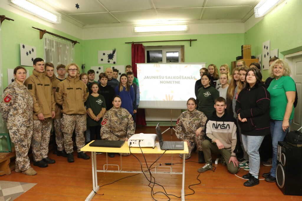 Aluksniesiem.lv raksta attēla aizvietotājs