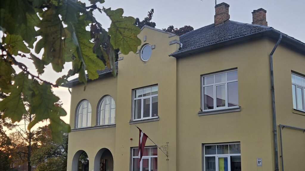 Aluksniesiem.lv raksta attēla aizvietotājs