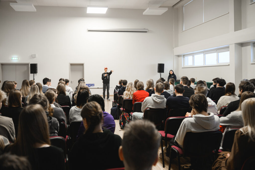 Aluksniesiem.lv raksta attēla aizvietotājs