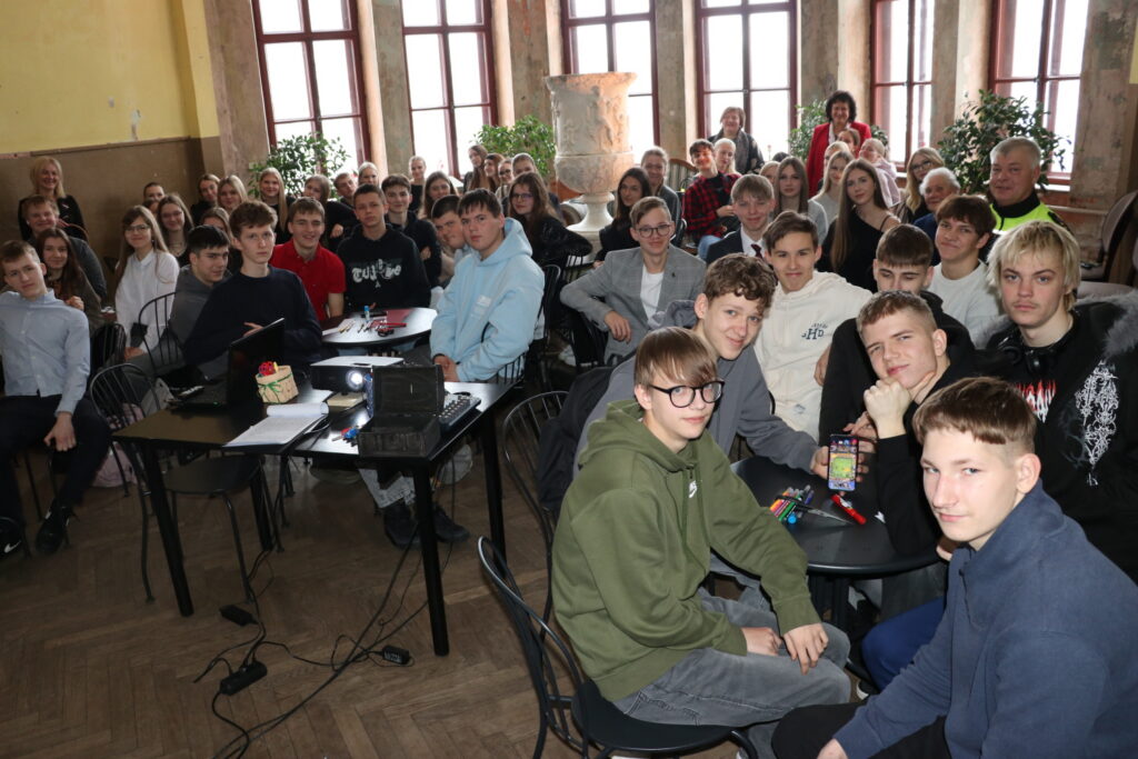 Aluksniesiem.lv raksta attēla aizvietotājs