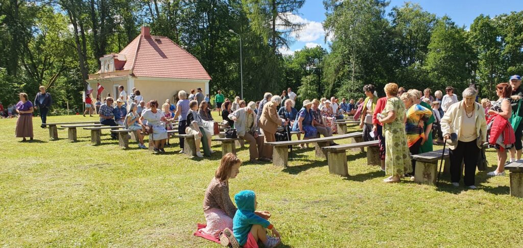 Aluksniesiem.lv raksta attēla aizvietotājs